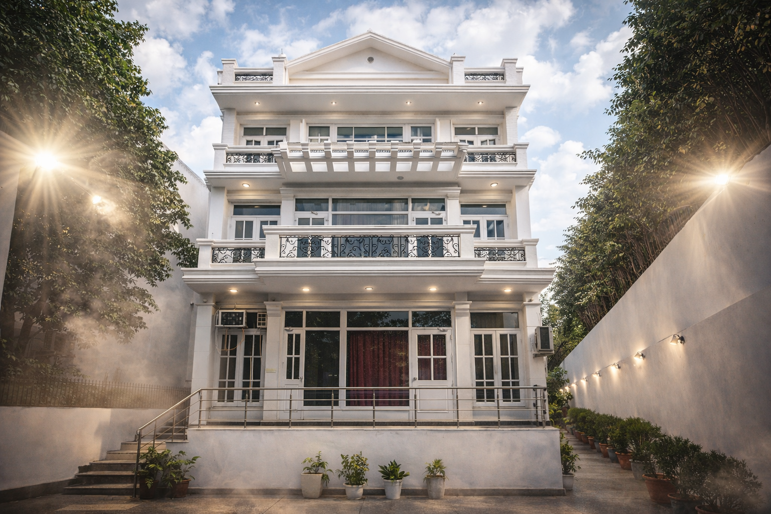 Royal Spark Inn Premium Hotel